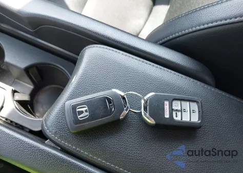 2020 Honda Civic Sport z USA, uszkodzony, nr VIN 2HGFC2F8XLH504597